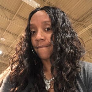 Meet your Posher, Karon